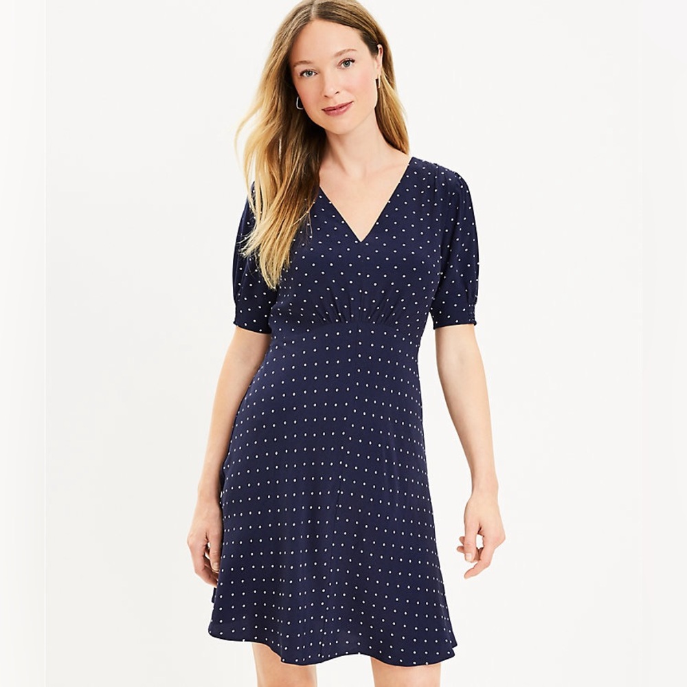 Petite Dotted Puff Sleeve V-Neck Dress
